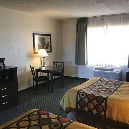 Super 8 By Wyndham Wendover Extérieur photo