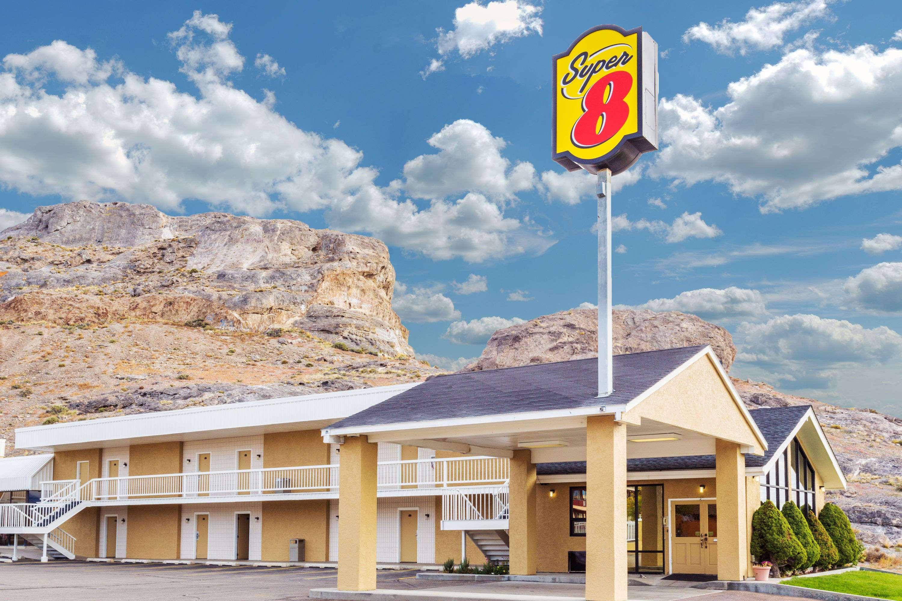 Super 8 By Wyndham Wendover Extérieur photo
